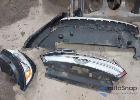 2018 Ford Edge Titanium z USA, uszkodzony, nr VIN 2FMPK4K80JBC13416